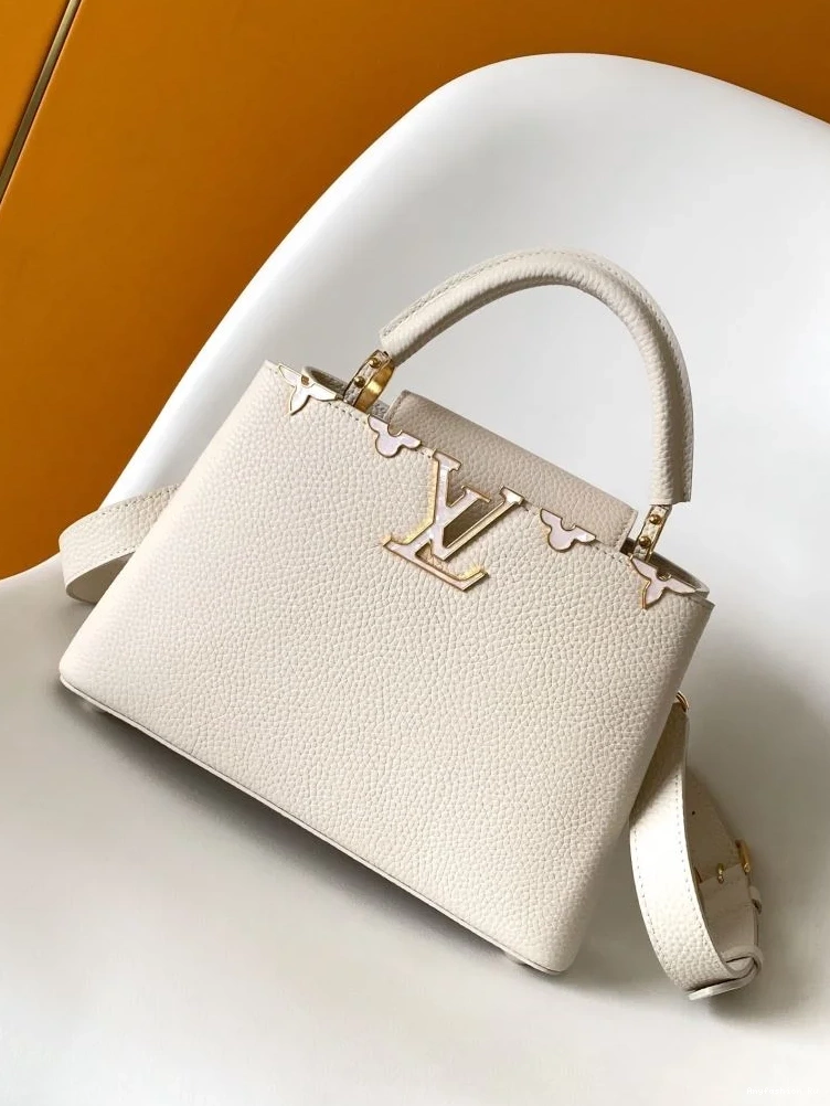 42953 FreshLook Capucines Bags BB Vuitton Louis 0819